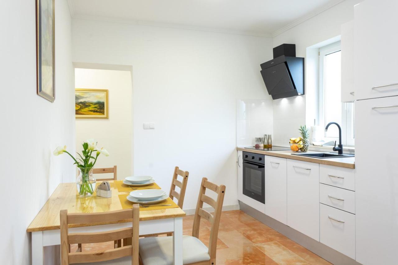 Maestral Apartment *